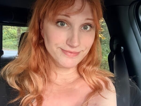 brynn woods car selfie