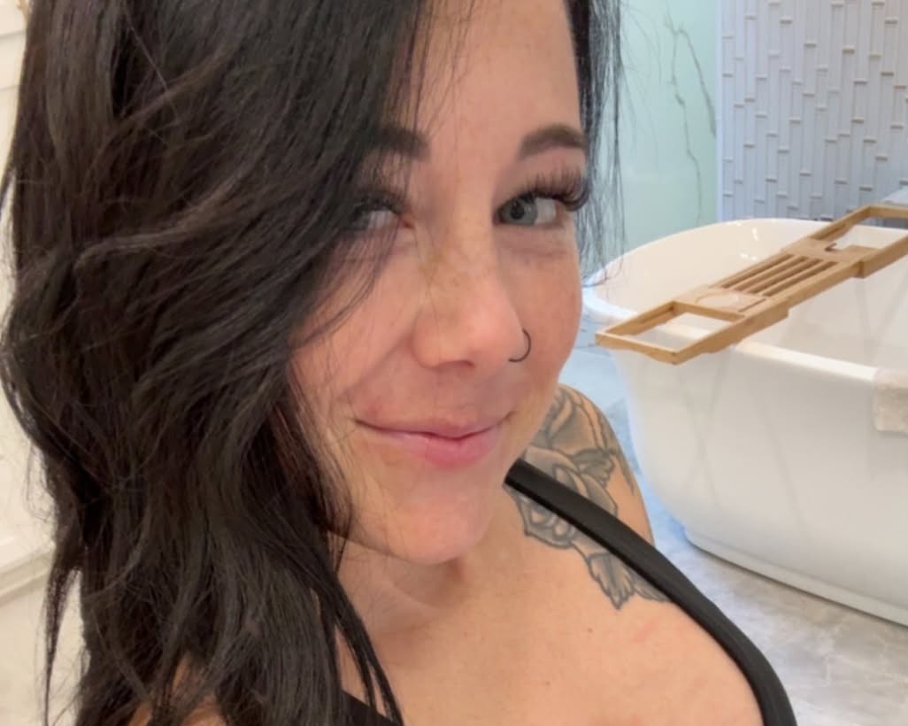 Chantel Cook Youtube Creator and OnlyFans Mommy