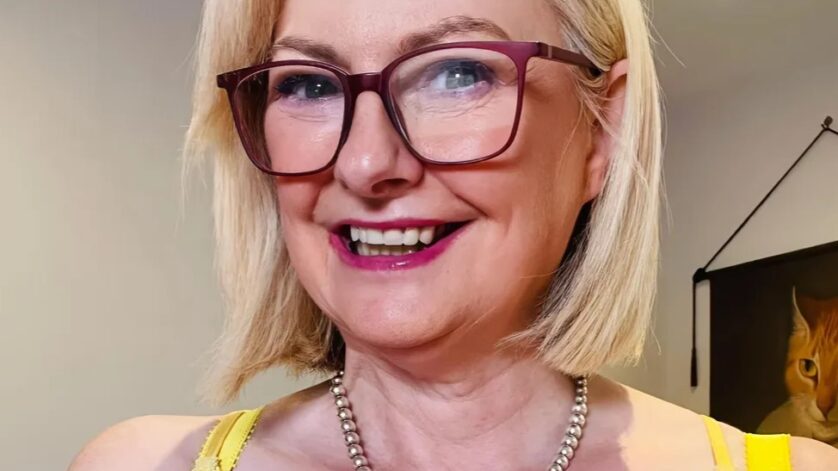 Courtesan Ana spaghetti strap yellow top