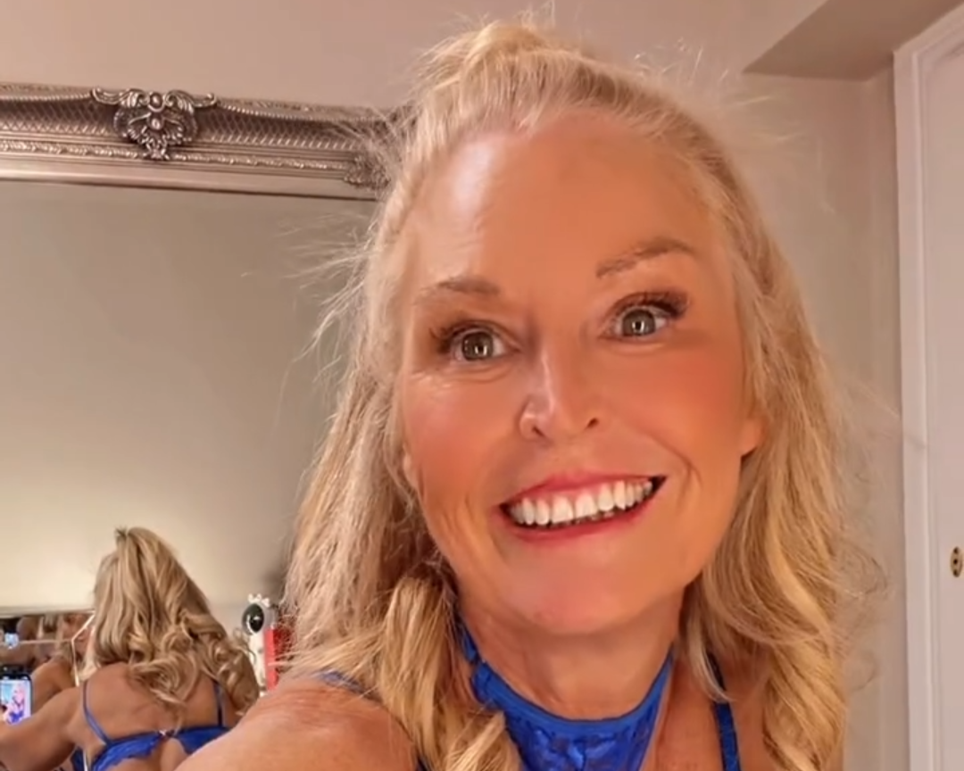 Helie Jane on Instagram